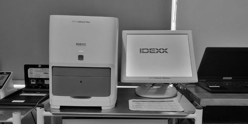 Our laboratory Our services Dr Donovan Smith Kimberley Veterinary Clinic Idexx Blood Machines